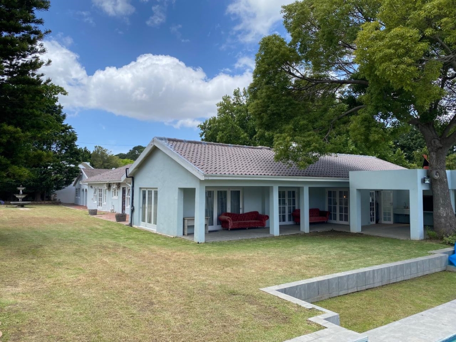 5 Bedroom Property for Sale in Constantia Western Cape